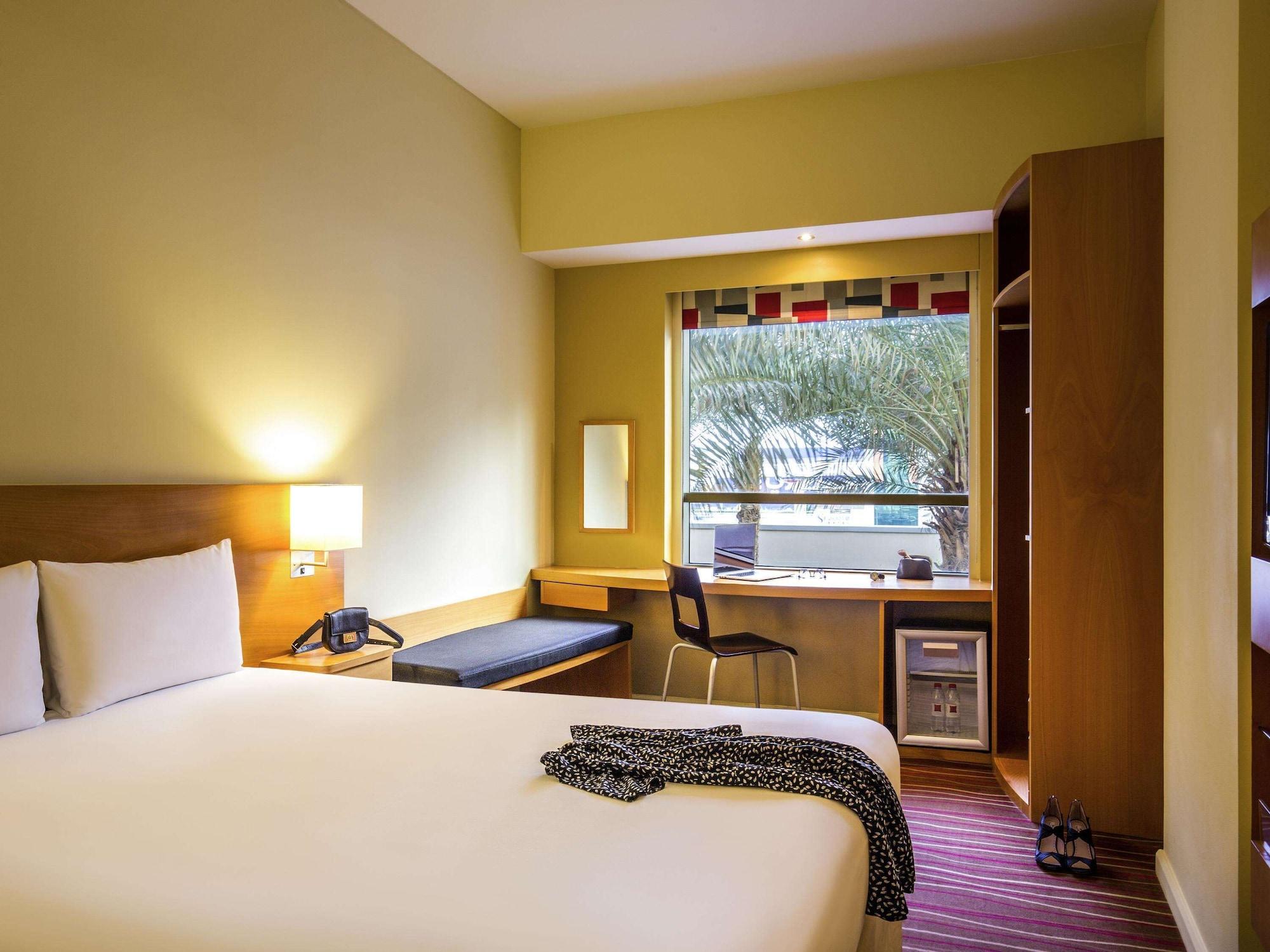 Ibis Mall Avenue Dubai Eksteriør bilde