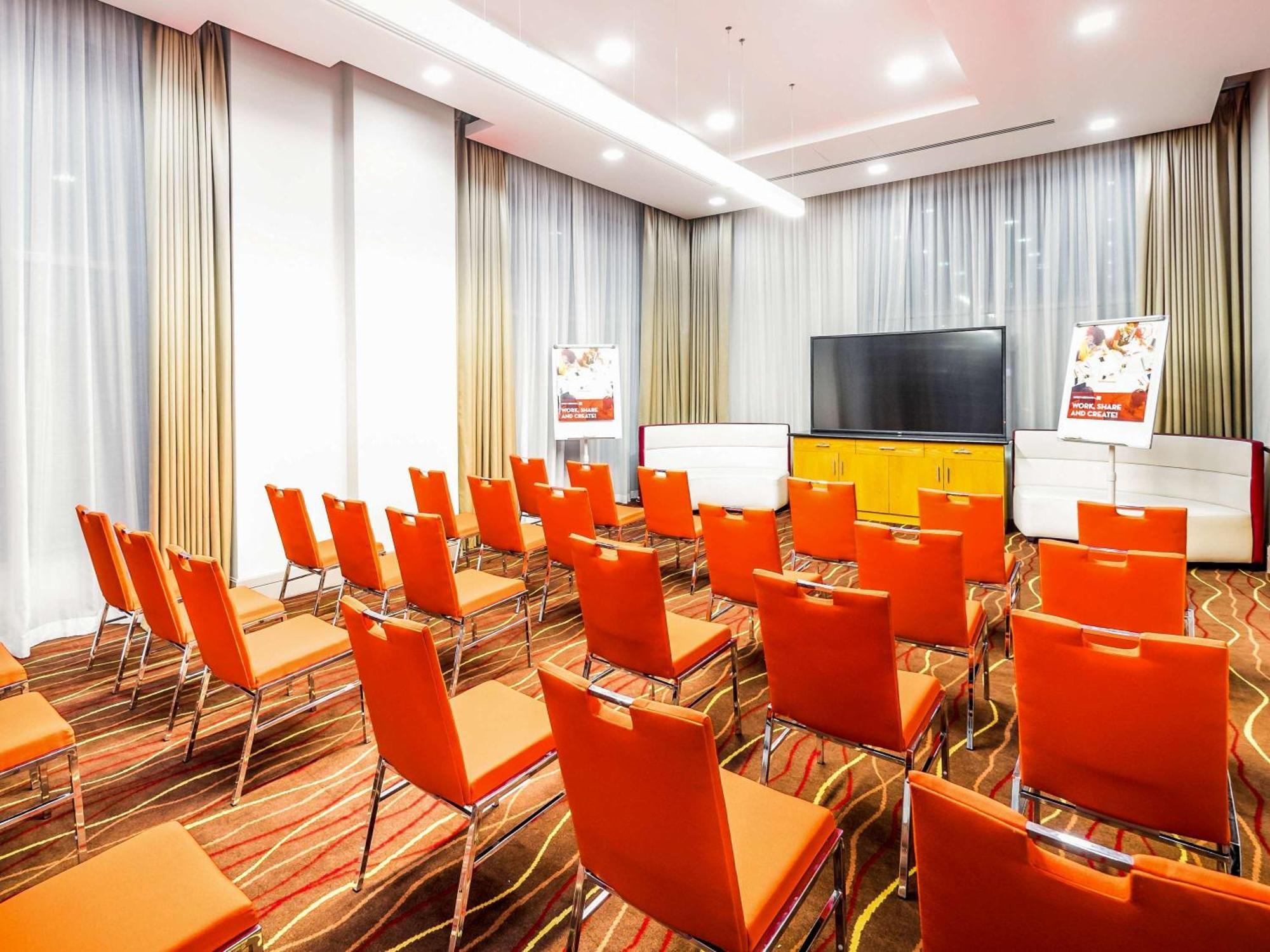 Ibis Mall Avenue Dubai Eksteriør bilde